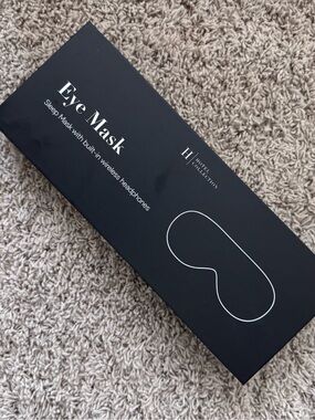 Hotel Collection Eye Mask - Sleep Mask with built in wireless headphones